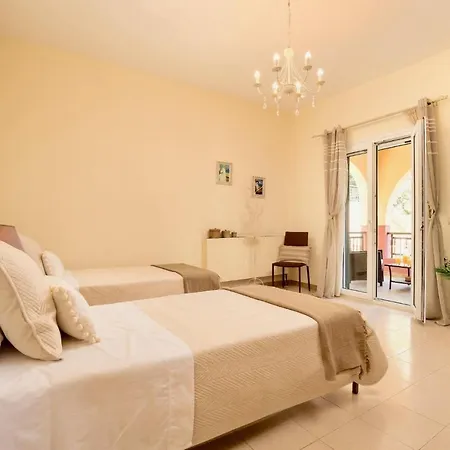 Villa Portview Luxury City Villa With Private Pool