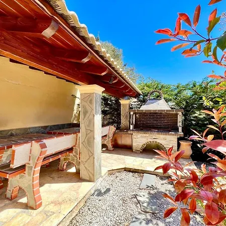 Portview Luxury City Villa With Private Pool