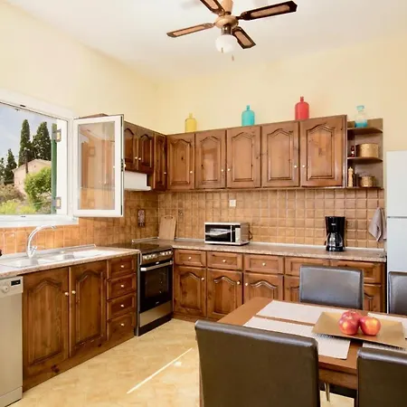 Portview Luxury City Villa With Private Pool *