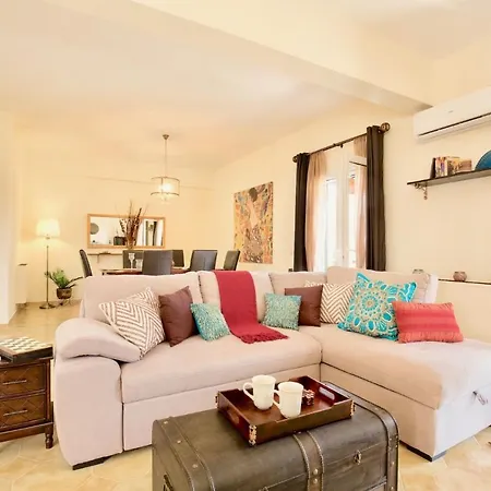 Portview Luxury City Villa With Private Pool
